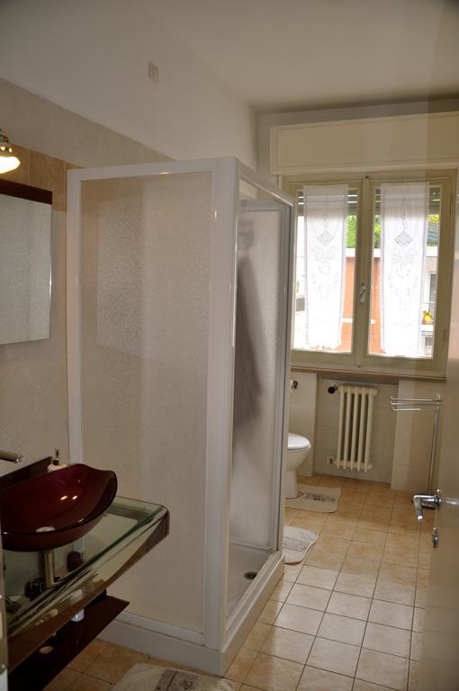 Apartment Montebello Parma Eksteriør billede
